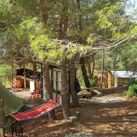 Zelt 4 Camp West Hébergement de vacances Ražanac
